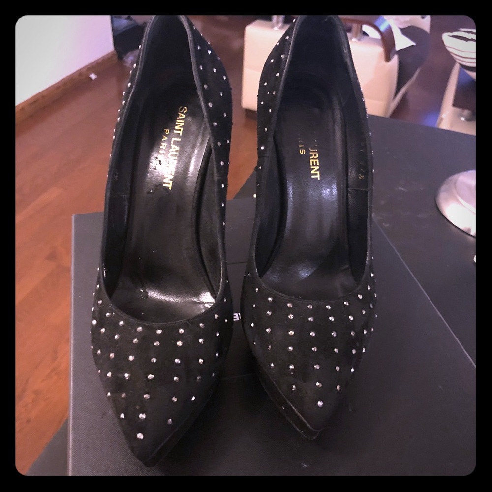 Saint Laurent pumps